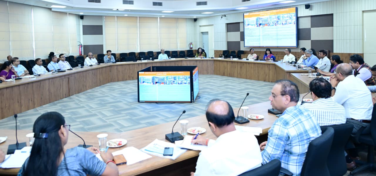 Cuttack Unveils Vision for &lsquo;Developed Odisha, Dynamic Cuttack&rsquo;; Focus on Globalizing Baliyatra and Accelerating District Development